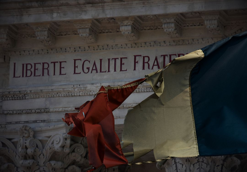 A ambígua e perigosa trilogia da Revolução Francesa